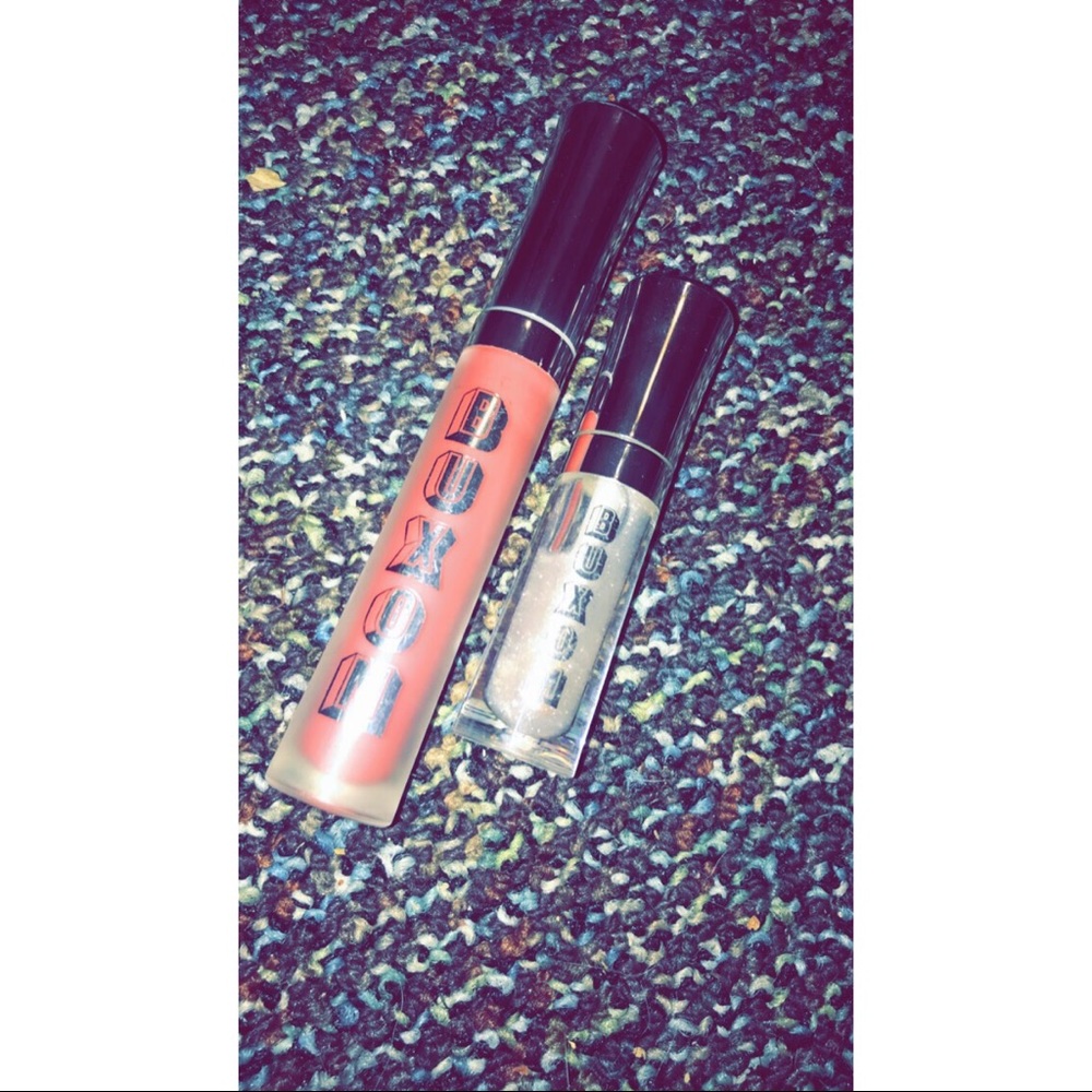 Buxom lip gloss